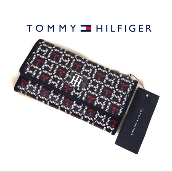 Tommy Hilfiger Handbags - Tommy Hilfiger Women's Wallet